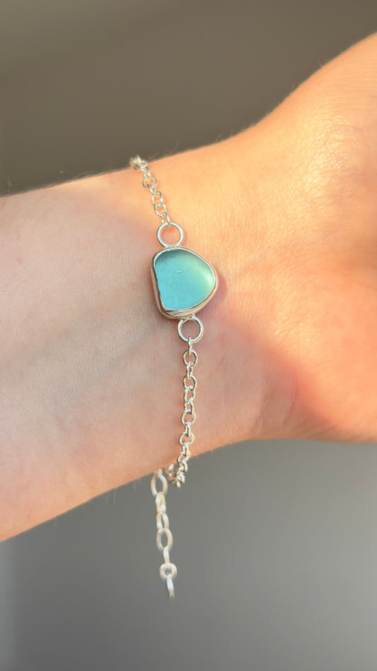 Aqua Blue Seaglass Bracelet